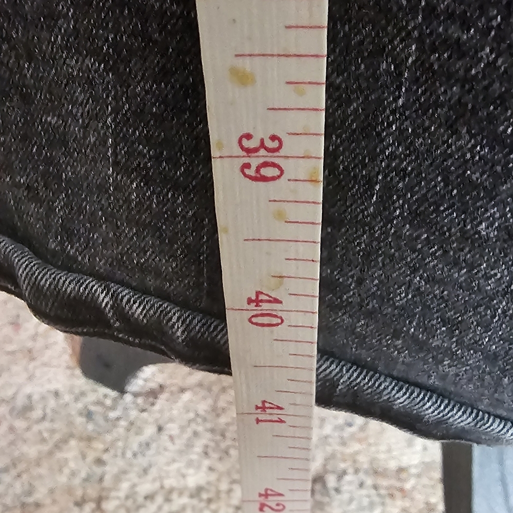Jeans - Picture 3 of 4